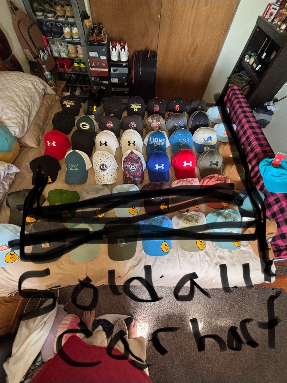 Assorted 🧢  Collection $5 a hat if buy the whole thing 15 for 1 or 2 for 20 new